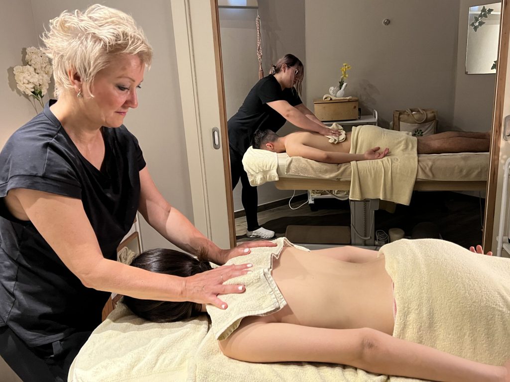 b Massaggio COPPIA sublime con ascigamani caldi scaled 1 - hotel asiago relax wellness spa italy