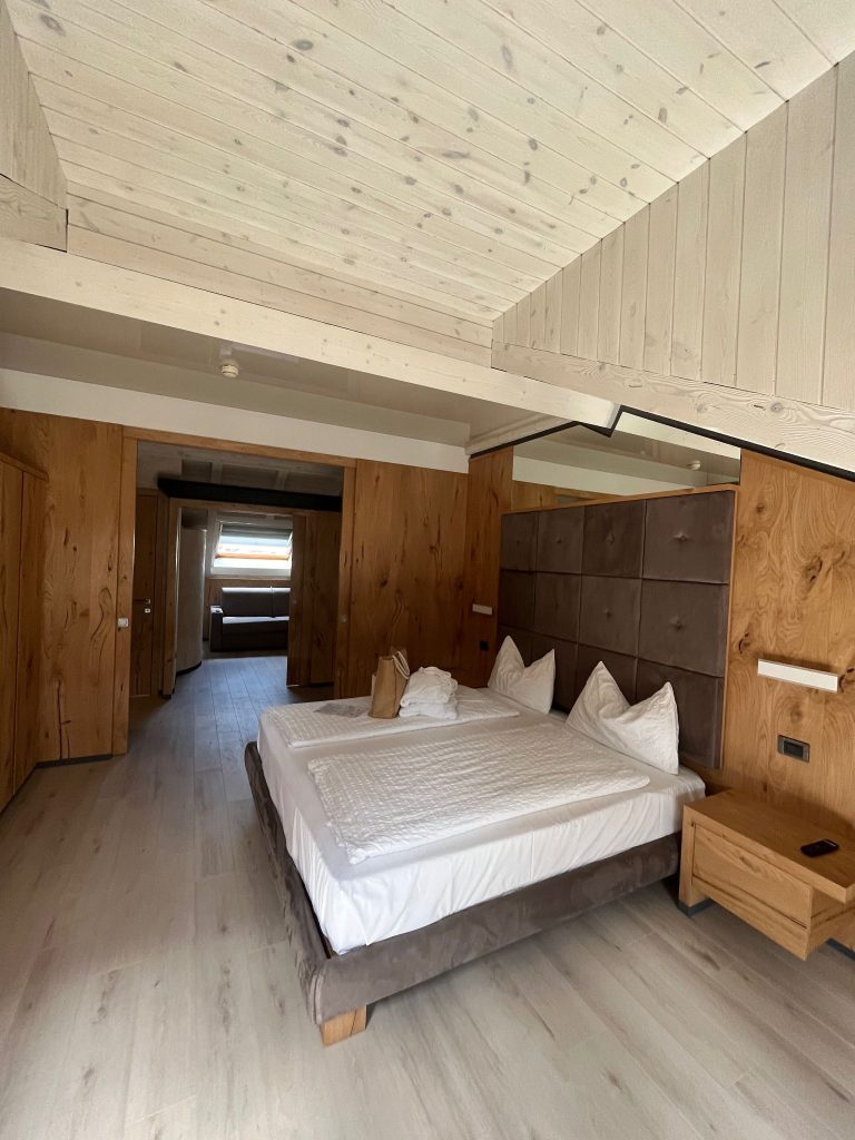 Suite Mansardata ciclamino